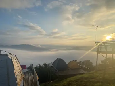 ลานกางเต็นท์ม่อนหมอกรับตะวัน ดอยป่าหวาย รูปที่ 6