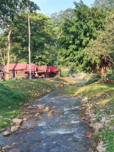 ธารล้อมริมเขา Than Lorm Rim Khao รูปที่ 3