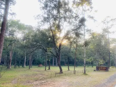 ลานกางเต็นท์ ที่ทำการอุทยานแห่งชาติน้ำหนาว รูปที่ 3