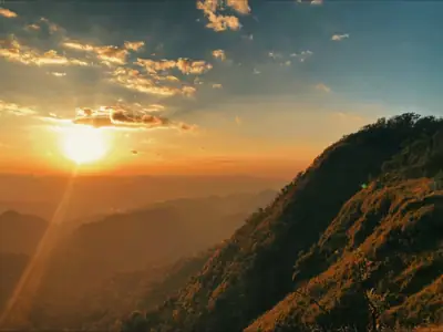 ลานกางเต็นท์ลานสวนสน อุทยานแห่งชาติตากสินมหาราช รูปที่ 5