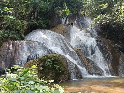 อุทยานแห่งชาติแม่เงา (เตรียมการ) - กางเต็นท์ริมน้ำบริเวณที่ทำการ รูปที่ 3