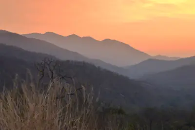 ลานกางเต็นท์น้ำตกแม่เตี๊ยะ อุทยานแห่งชาติออบหลวง รูปที่ 6